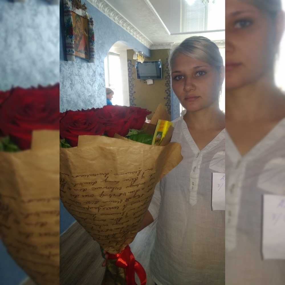 Фото букета «Шикарный букет Красных Роз (5 роз)» от клиента Крылов Андрей Алексеевич